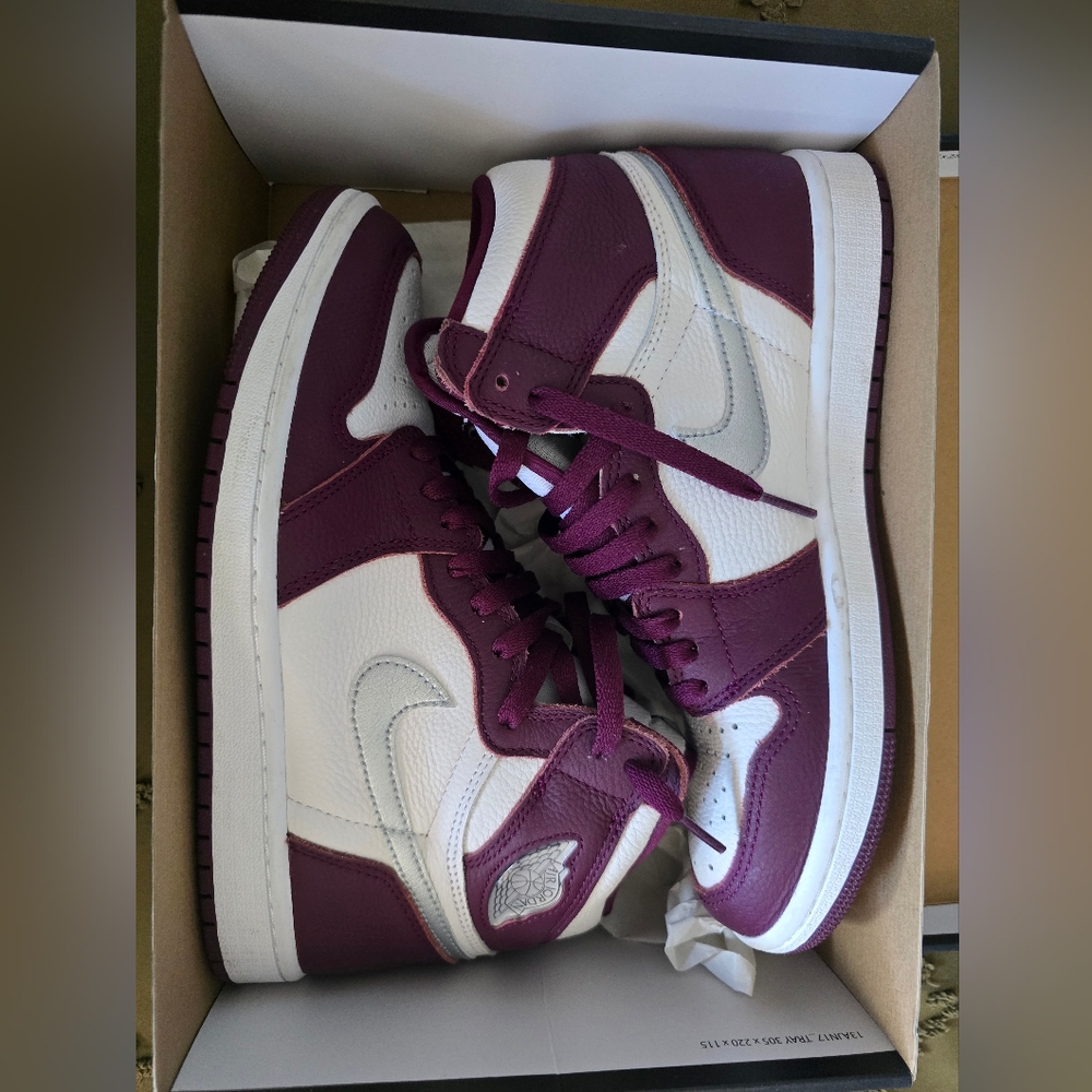 Nike Air Jordan 1 High Bordeaux White Sneakers